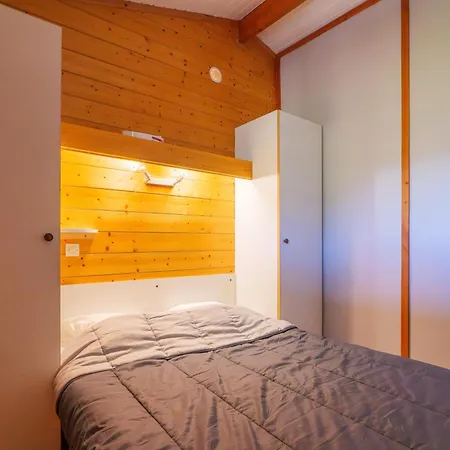 Les De 1 Avec Piscine Landhaus Chauzon